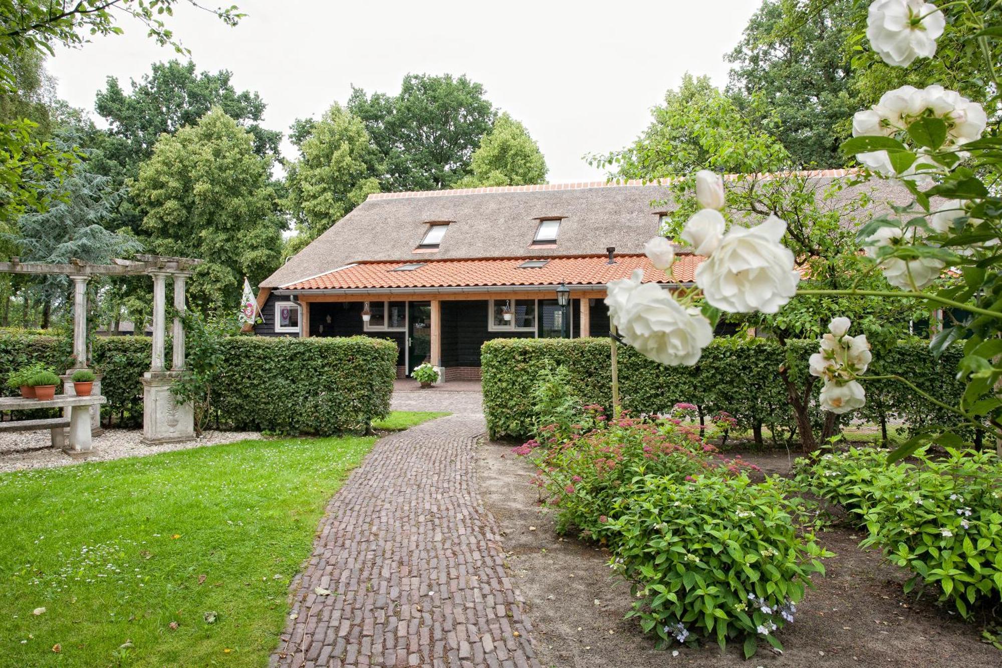 Rheezerstee Bed & Breakfast ภายนอก รูปภาพ