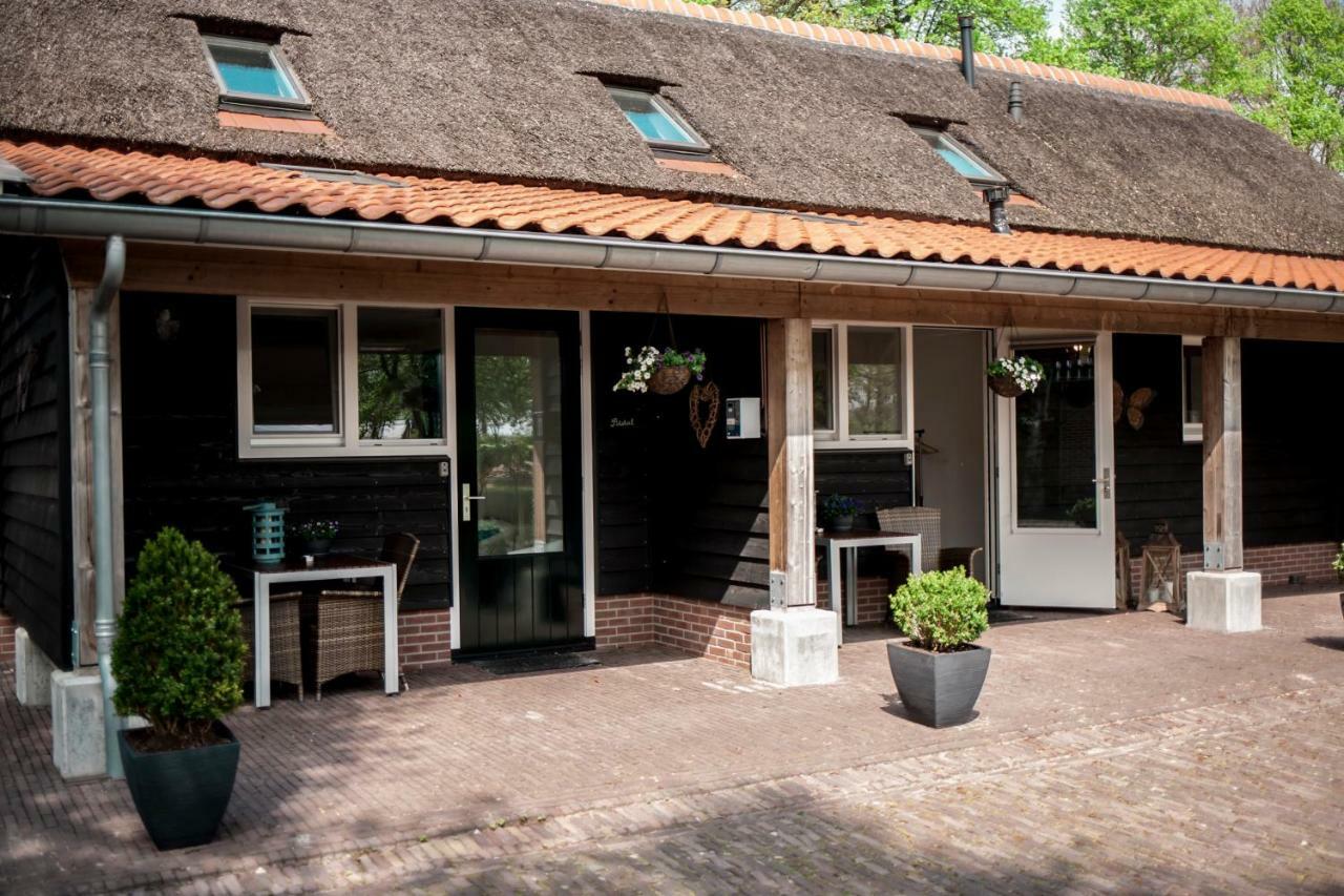 Rheezerstee Bed & Breakfast ภายนอก รูปภาพ